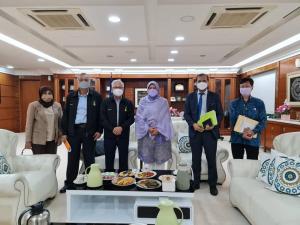 17 Mac 2022 (Khamis) -- Perjumpaan Presiden & Timb. Presiden MOPNA Dengan YB Menteri MPIC Datuk Hajah Zuraidah Binti Kamaruddin